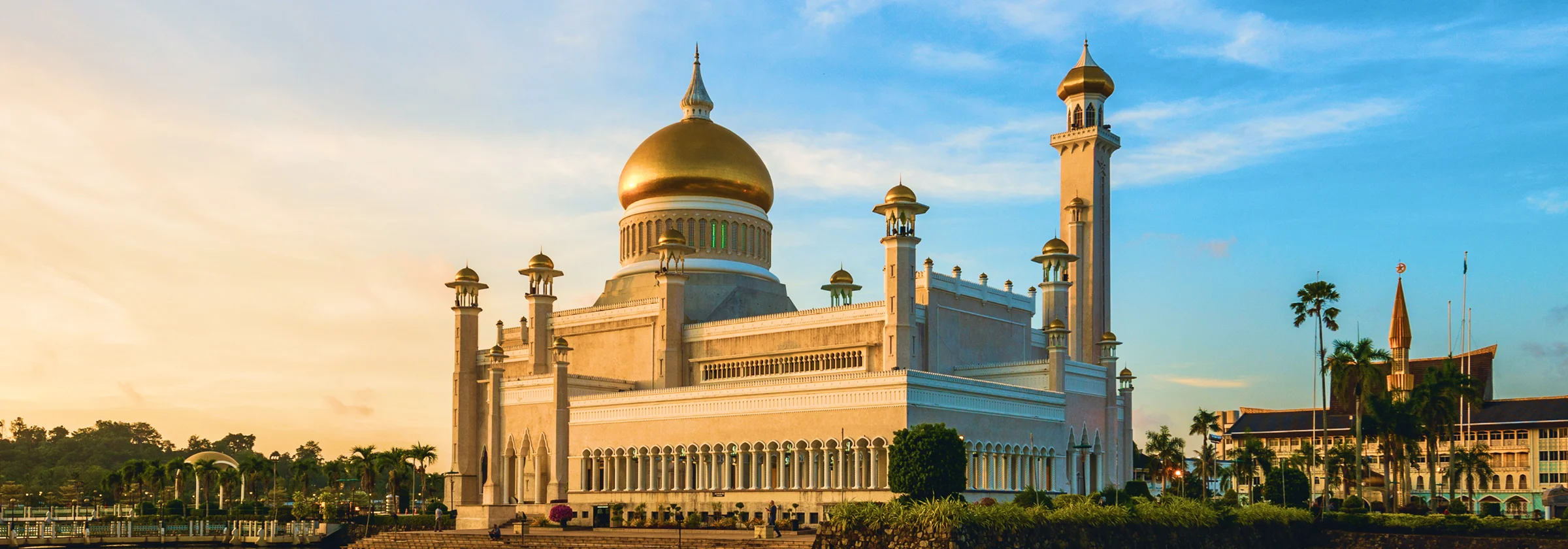Omar Ali Saifuddien Mosque Bandar Seri Begawan Brunei Darussalam 2